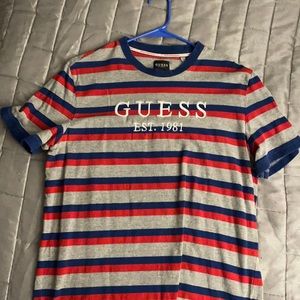 Guess T-shirt